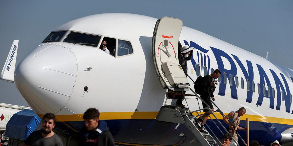 Italia investiga a Ryanair por abuso de posición dominante al ofrecer otros servicios turísticos