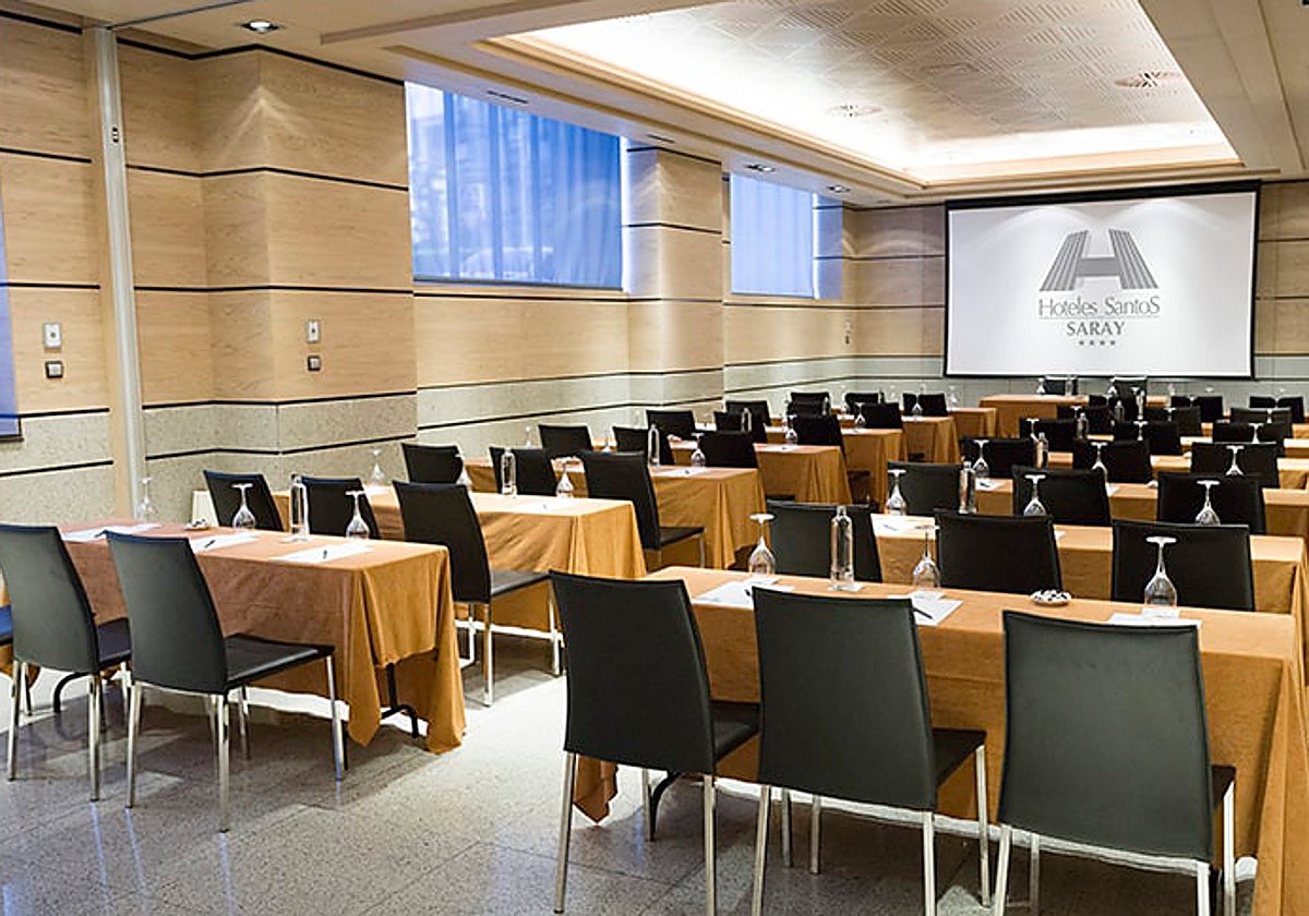 Sala de reuniones en un hotel en Granada