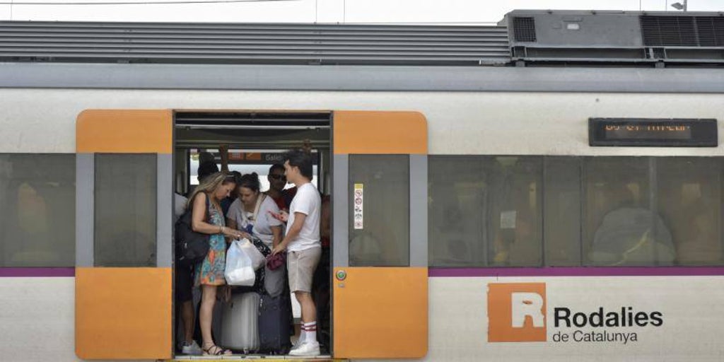 Los sindicatos de Renfe y Adif mantienen las huelgas tras reunirse con ...