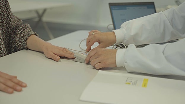 Mediciones de variables de salud relacionadas con el estilo de vida para definir planes nutricionales personalizados en las instalaciones del centro tecnológico AZTI