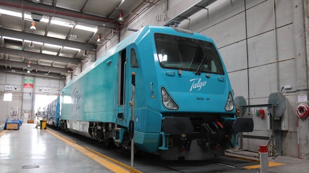 El tren laboratorio TPH2, en el que el fabricante español Talgo ha ensayado la tecnología del hidrógeno que adaptará a una flota con motores de combustión diésel
