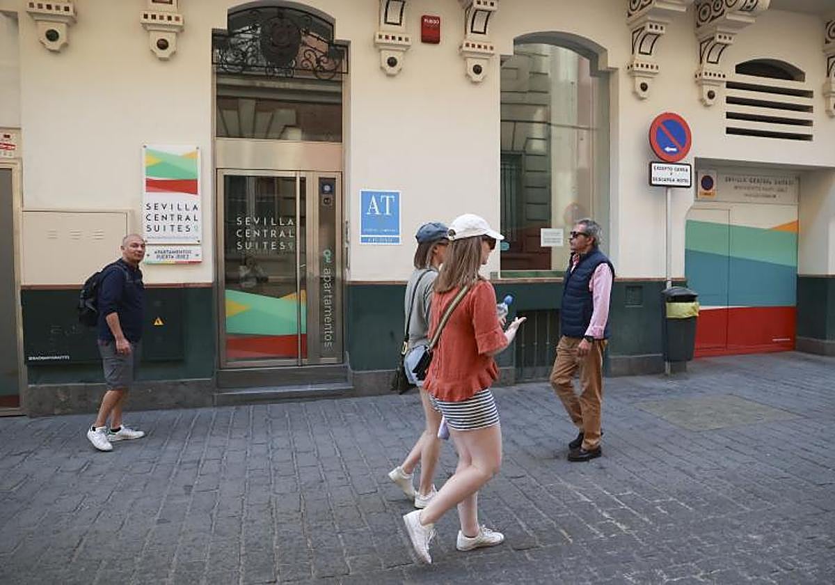 El Supremo avala que se veten los pisos turísticos cuando los estatutos prohíban actividades económicas en el edificio