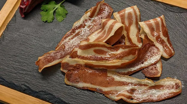 Bacon obtenido de las bioimpresoras 3D de Cocuus que ya está en mil supermercados