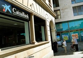 Caixabank creará un portal para financiar coches de segunda mano