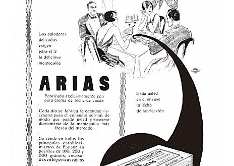 Imagen secundaria 1 - Arriba, camiones de reparto. Abajo, dos carteles de la campaña publicitaria de Arias, donde explicaban: «Pida siempre esta marca es la única que lleva la fecha en que ha sido fabricada»