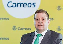 Serrano concluye su 'reinado' en Correos con un contrato de 300.000 euros para saber qué opinan los clientes de la empresa
