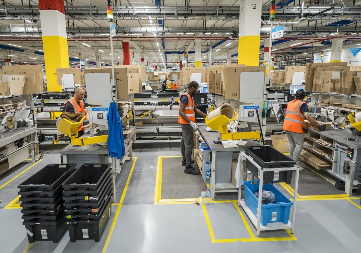 Trabajadores de Amazon en El Far d'Empordà (Girona)