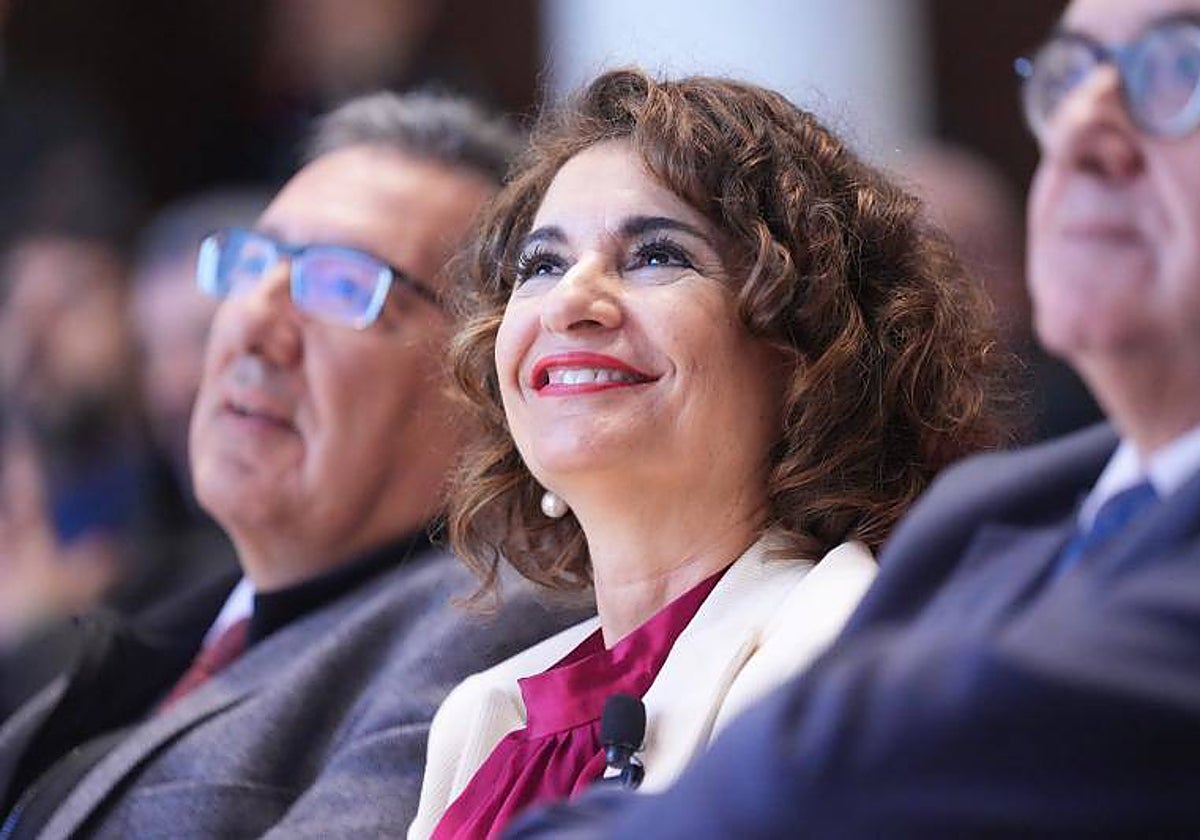 La vicepresidenta primera y ministra de Hacienda, María Jesús Montero