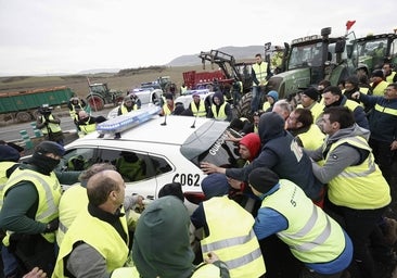 Las tractoradas suben de intensidad: «¿Ideología? Hay de todo»