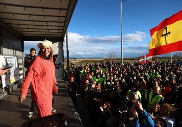 Lola Guzmán, la valenciana que arenga al campo en las carreteras