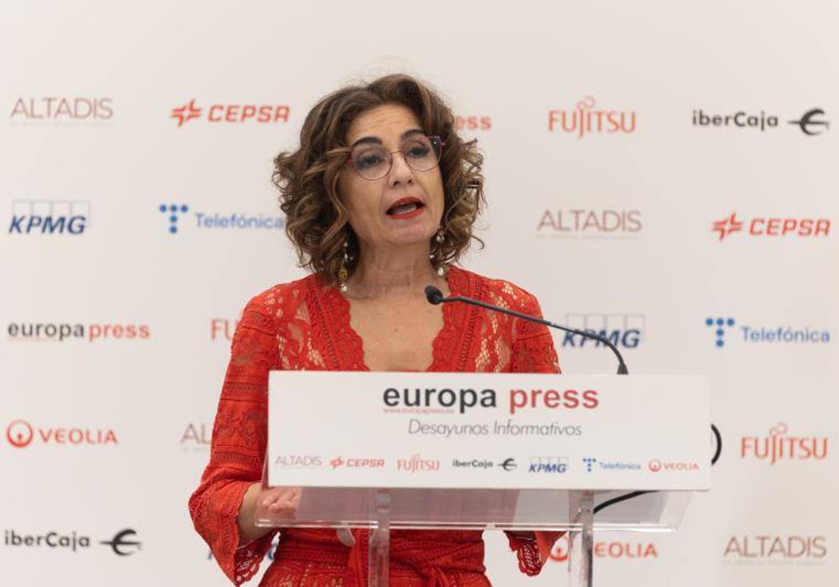 La vicepresidenta primera y ministra de Hacienda, María Jesús Montero