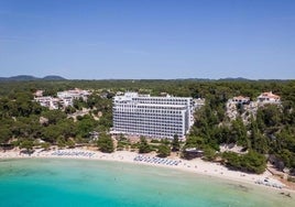 Banco Santander inyecta 300 millones en una filial de Meliá con tres hoteles emblemáticos