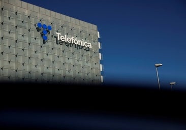 El Gobierno acelera la entrada en Telefónica y busca ya banco para comprar las acciones