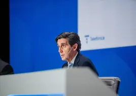 Álvarez-Pallete ganó 6,32 millones de euros como presidente de Telefónica en 2023, un 6,88% menos que el año anterior