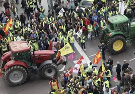 Un centenar de tractores recorrerán Madrid el 26F convocados por las asociaciones 'oficiales'