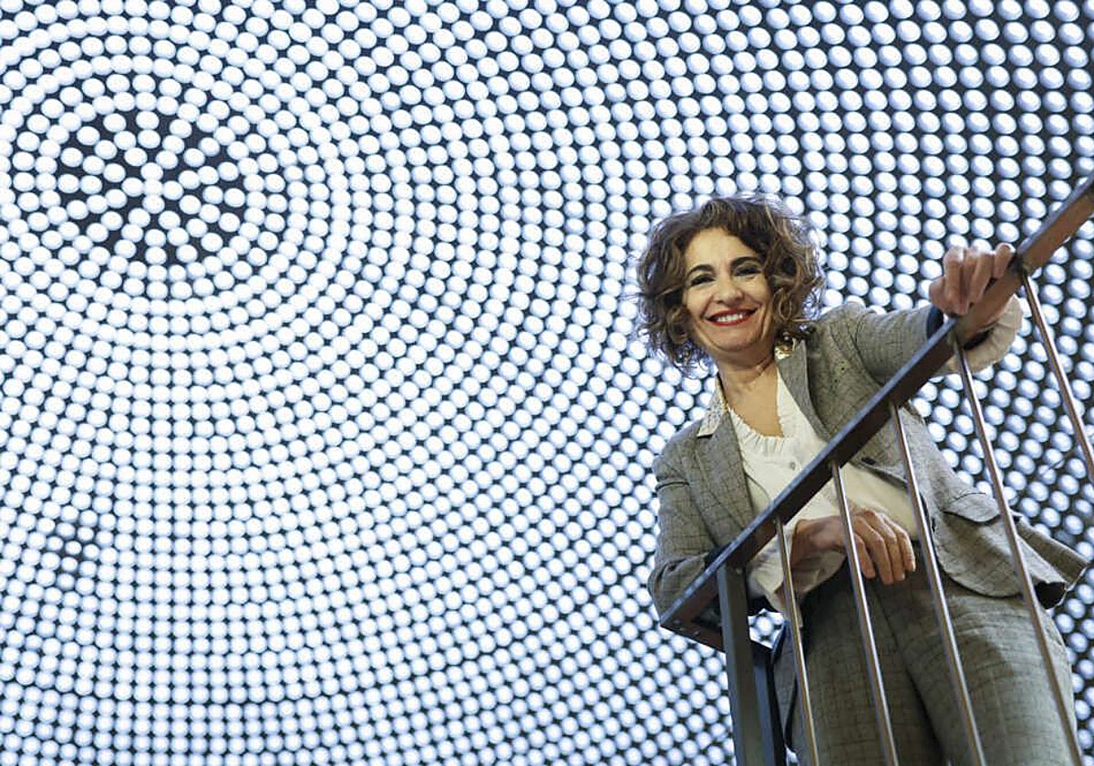 La vicepresidenta primera del Gobierno y ministra de Hacienda, María Jesús Montero