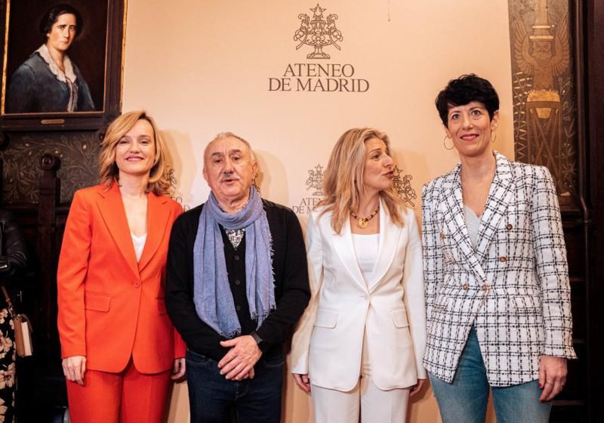 Pilar Alegría y Pepe Álvarez junto a Yolanda Díaz y Elma Saiz