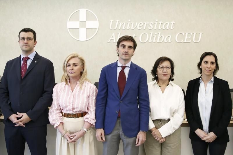 Altos funcionarios de la Administración y de la Magistratura crean un frente contra los intentos de «ruptura» del Estado