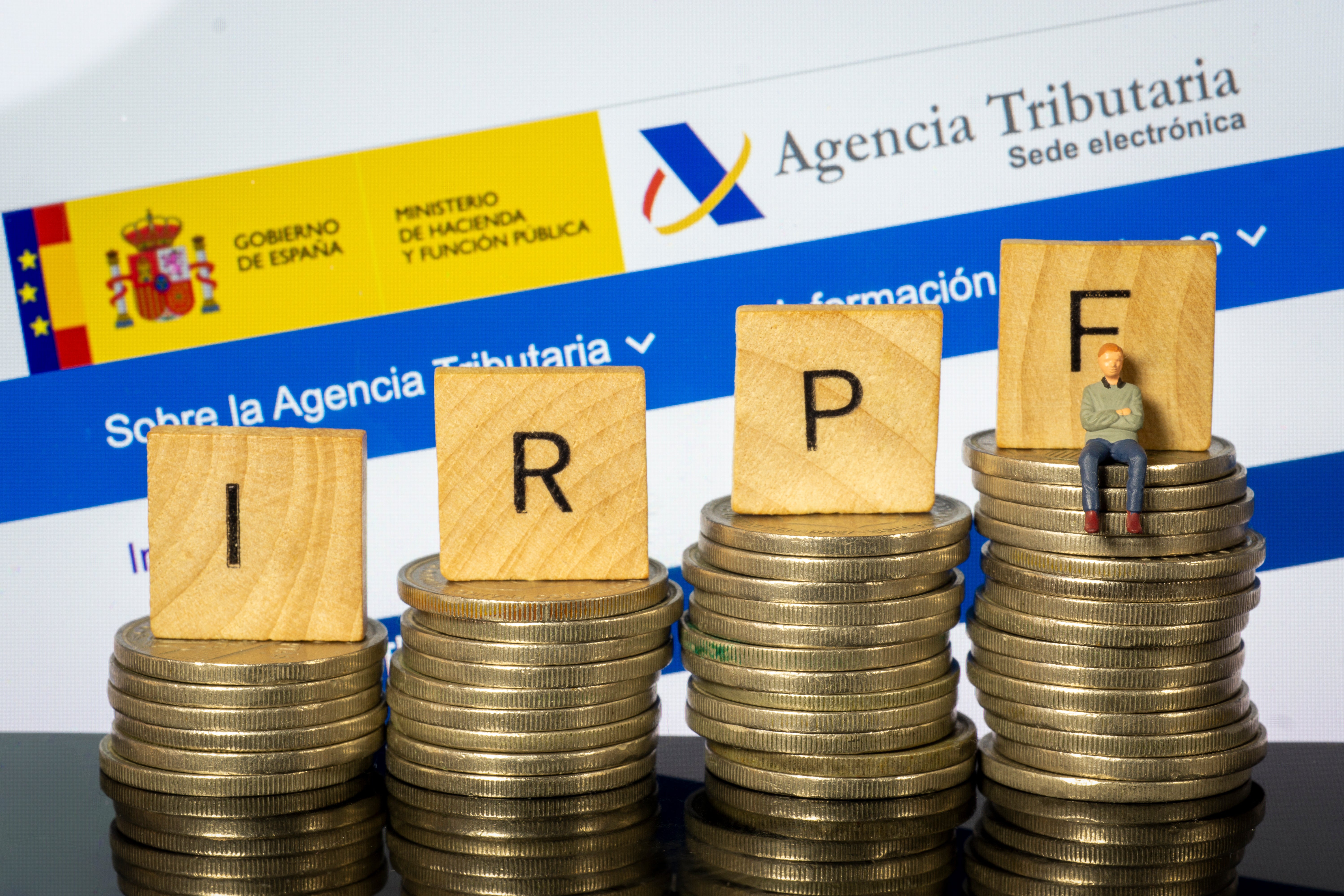 La Agencia Tributaria explica cómo acceder ya a los datos fiscales de ...