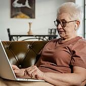 Qué es la jubilación activa que quiere recortar el Gobierno y a qué trabajadores les afecta