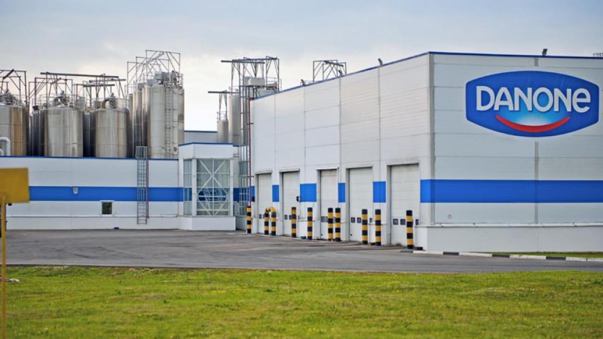 Danone busca trabajadores con puestos sin experiencia y sueldos de hasta 48.000€: requisitos y cómo postular a la oferta