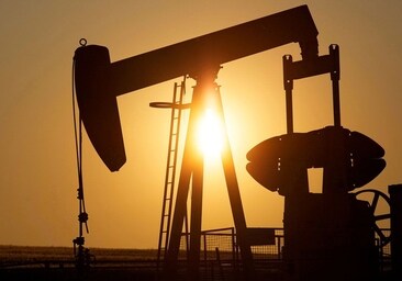 El precio del petróleo se mantiene tras la contención de las tensiones en Oriente Próximo