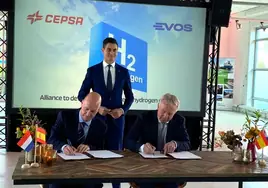 Cepsa y Evos se alían para el almacenamiento de metanol verde en España y Holanda