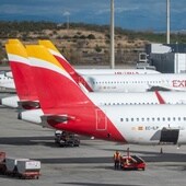 Aeronaves de Iberia en una terminal aeroportuaria