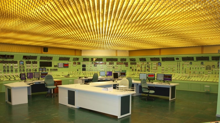 La sala de control de uno de los reactores de Almaraz