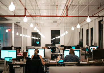 De pasar toda la vida en la empresa a la rotación continua: «La única forma de ganar más es cambiarse»