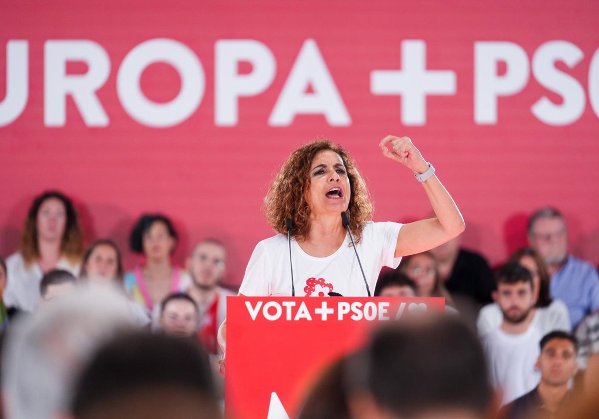 La ministra de Hacienda, María Jesús Montero, durante un reciente mitin del PSOE en Sevilla