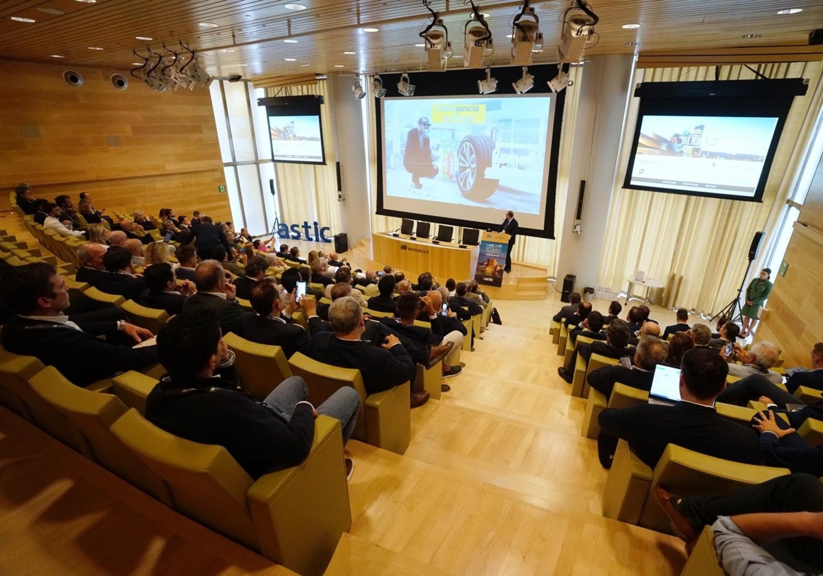La asamblea de Astic se hacelebrado en la Torre Iberdrola de Bilbao