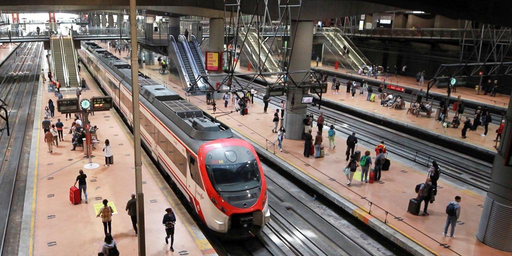 CNMC, Ulaştırma'nın Renfe Cercanías'ı serbestleştirmeye başlamasını ve rekabetin kapılarını açmasını alkışlıyor