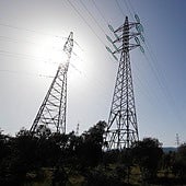 Las cuatro grandes energéticas ganan un 30% más pese a la caída de precios