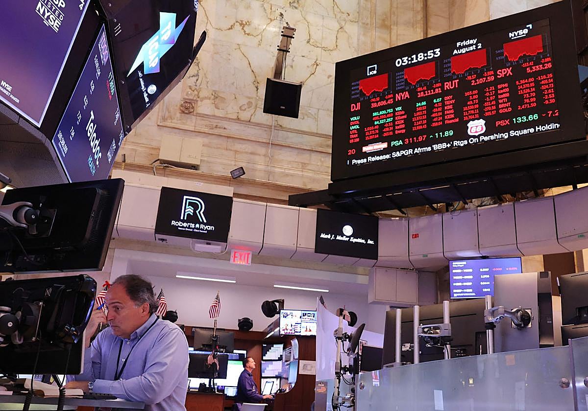 El temor a una recesión en Estados Unidos desata un 'lunes negro' en las Bolsas