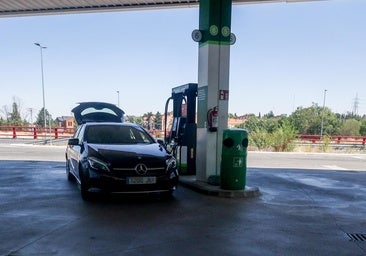 El precio de la gasolina marca el registro más bajo del verano