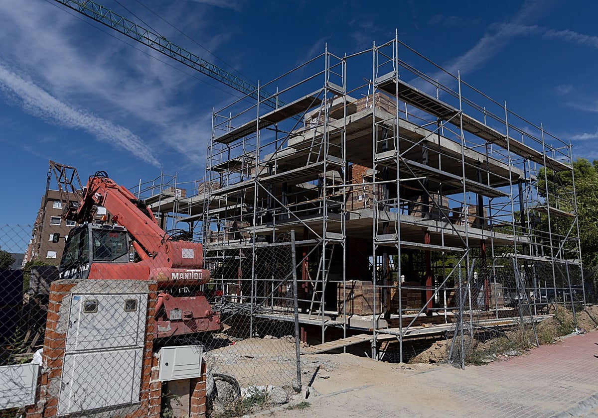 Vista general de las obras de vivienda nueva, a 6 de septiembre de 2024, en Madrid