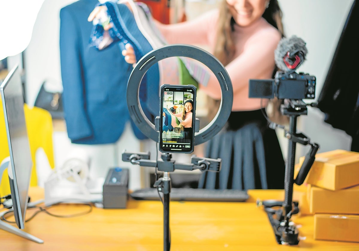 El fenómeno de los menores influencers se agiganta en un vacío legal