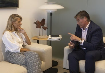 Yolanda Díaz se topa con el no de las patronales catalanas a presionar a Junts con la rebaja de jornada
