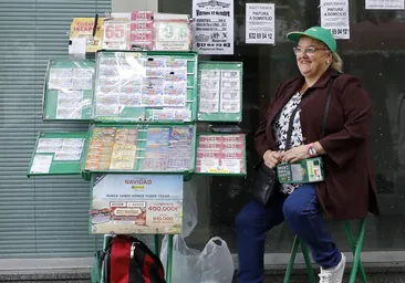 Cuánto dinero cobra un vendedor de la ONCE en España en 2024: sueldo medio al mes y complementos