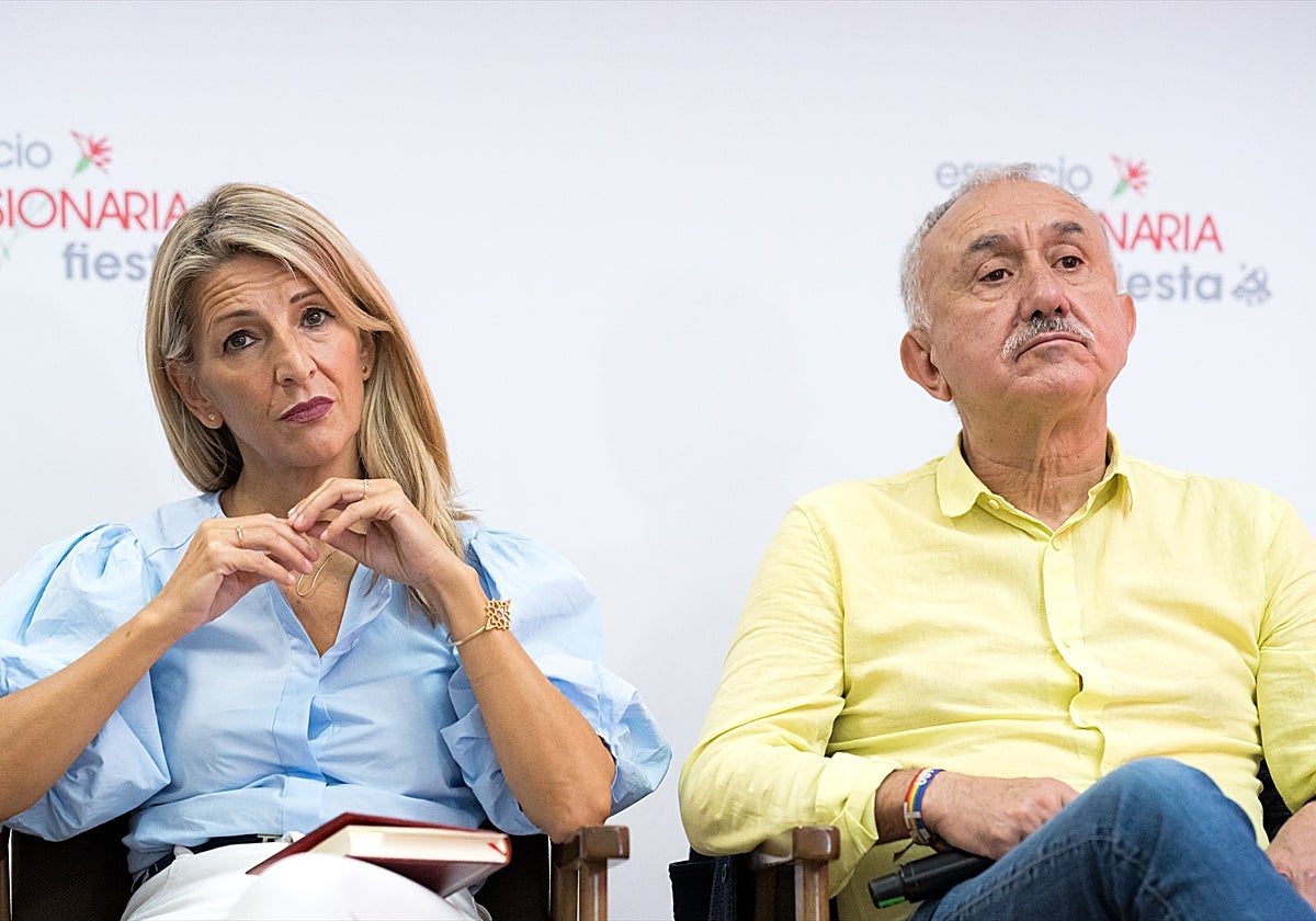 La vicepresidenta segunda y ministra de Trabajo, Yolanda Díaz y el secretario general de UGT, Pepe Álvarez