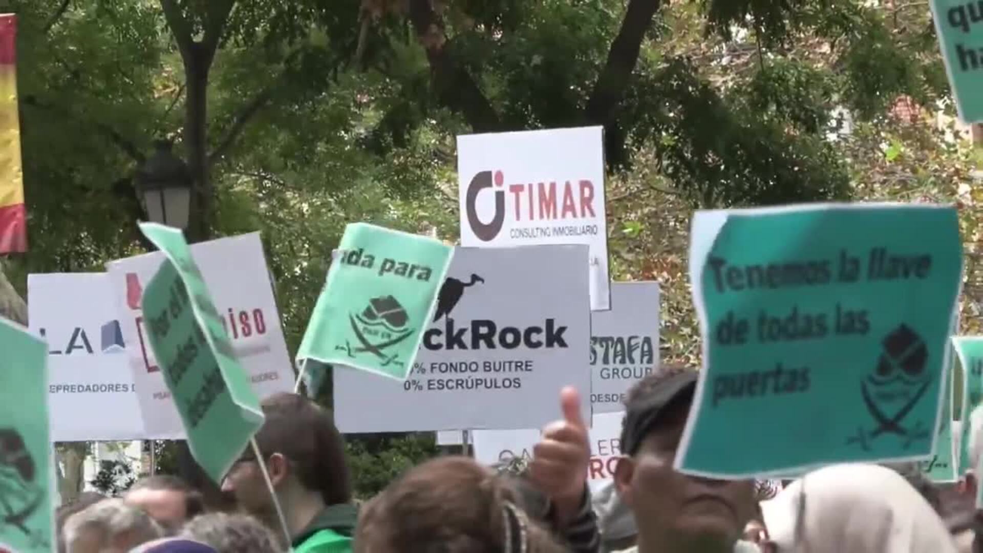 Miles de personas exigen en Madrid la bajada del precio de los alquileres