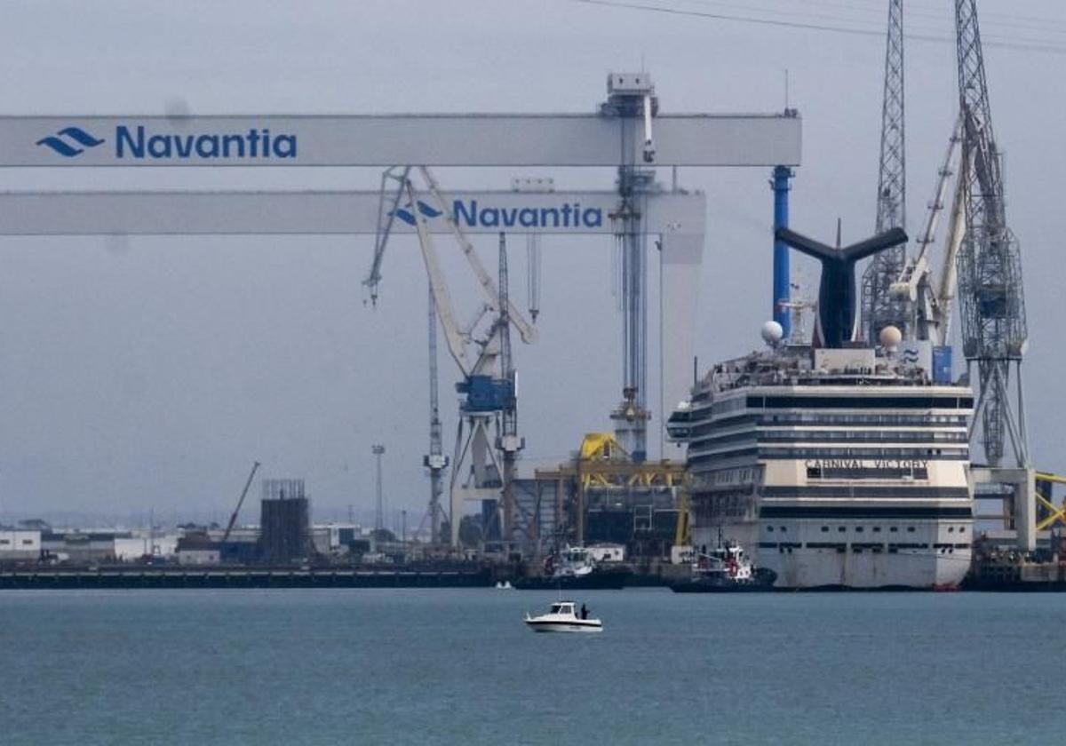 Astilleros de Navantia en la Bahía de Cádiz