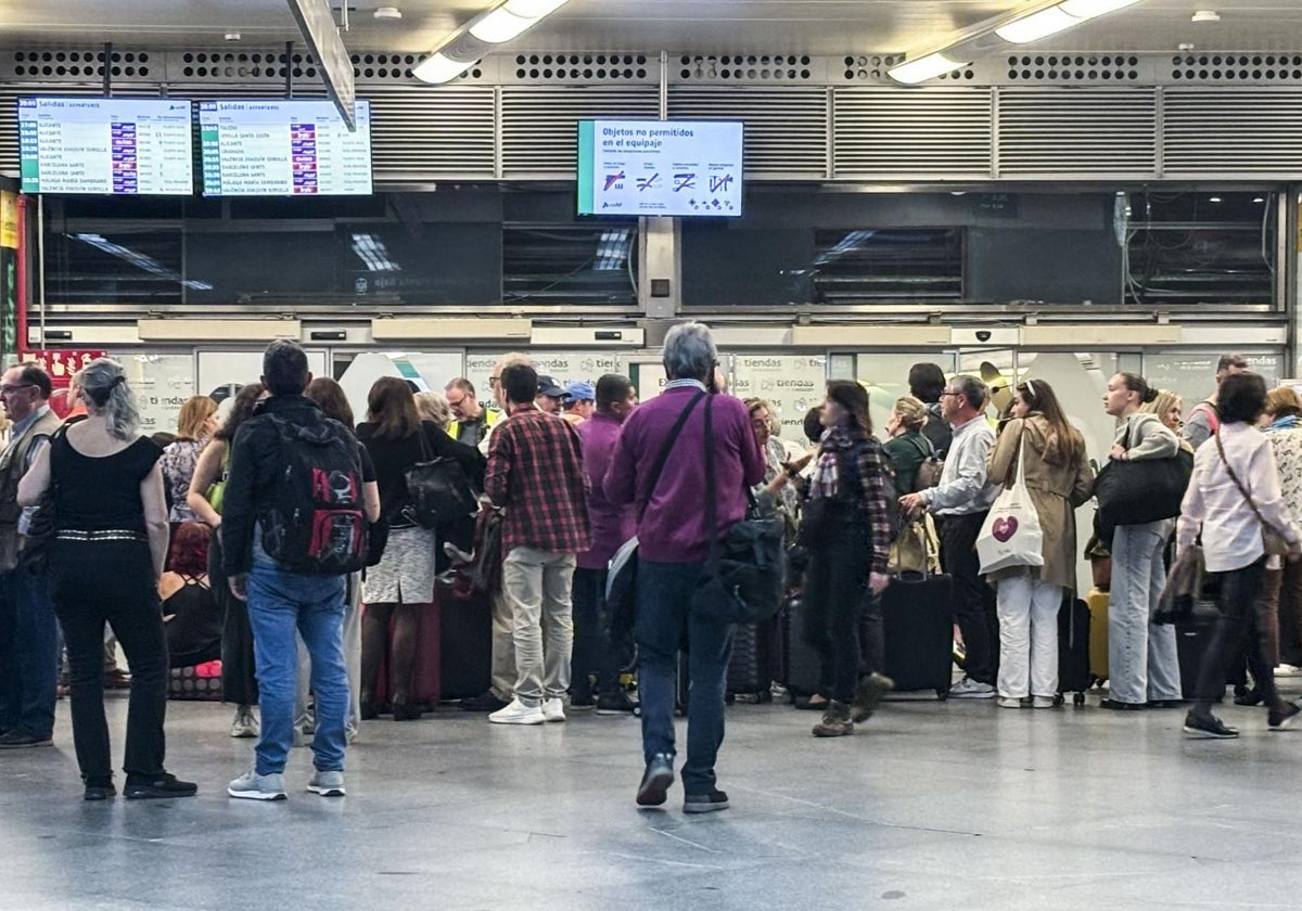 18.000 pasajeros se vieron afectados este fin de semana por el descarrilamiento de un tren