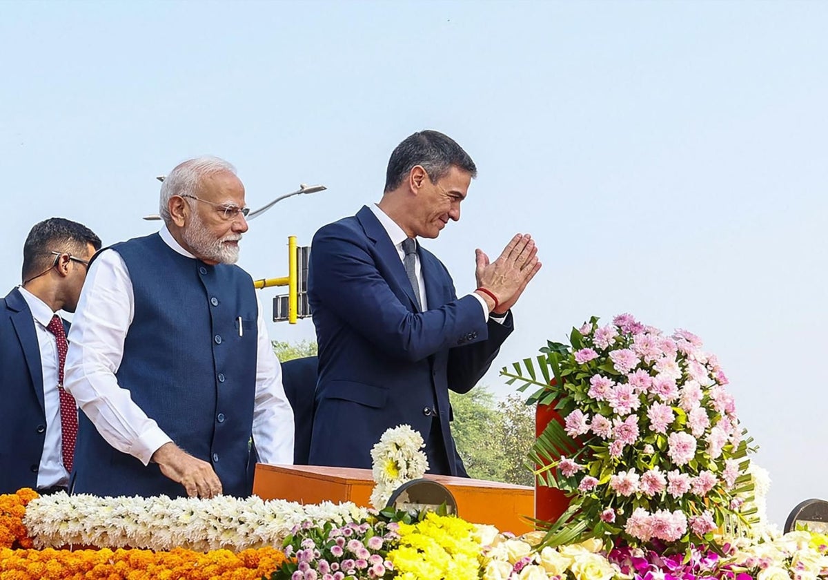 Sánchez junto al primer ministro indio, Narendra Modi