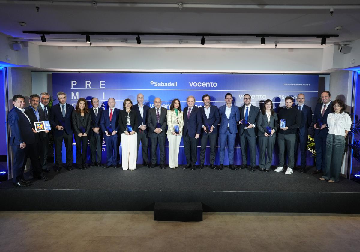 Foto de familia en los Premios Vocento
