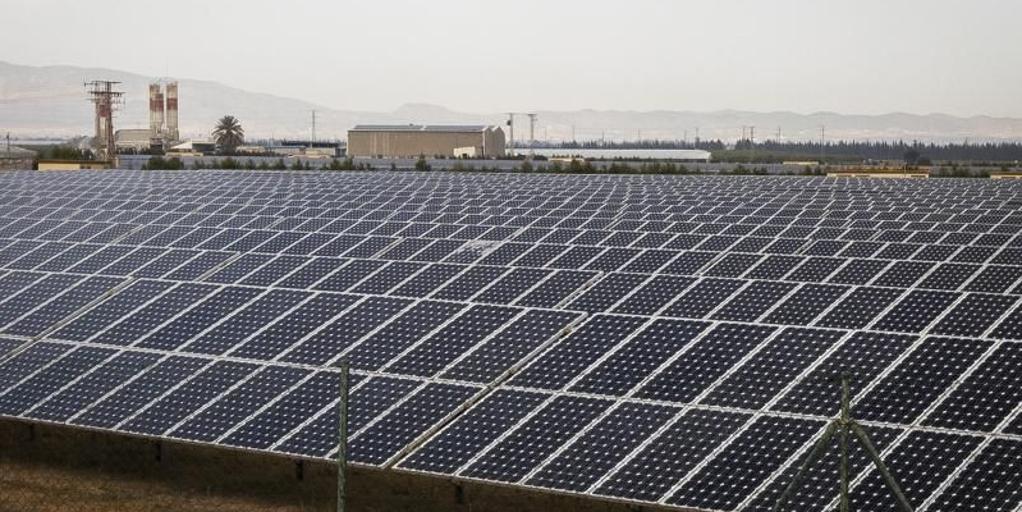 Brüksel, yenilenebilir enerji direktifini iç hukuka aktarmazsa İspanya'yı Avrupa Haberinin önüne çıkarmakla tehdit ediyor