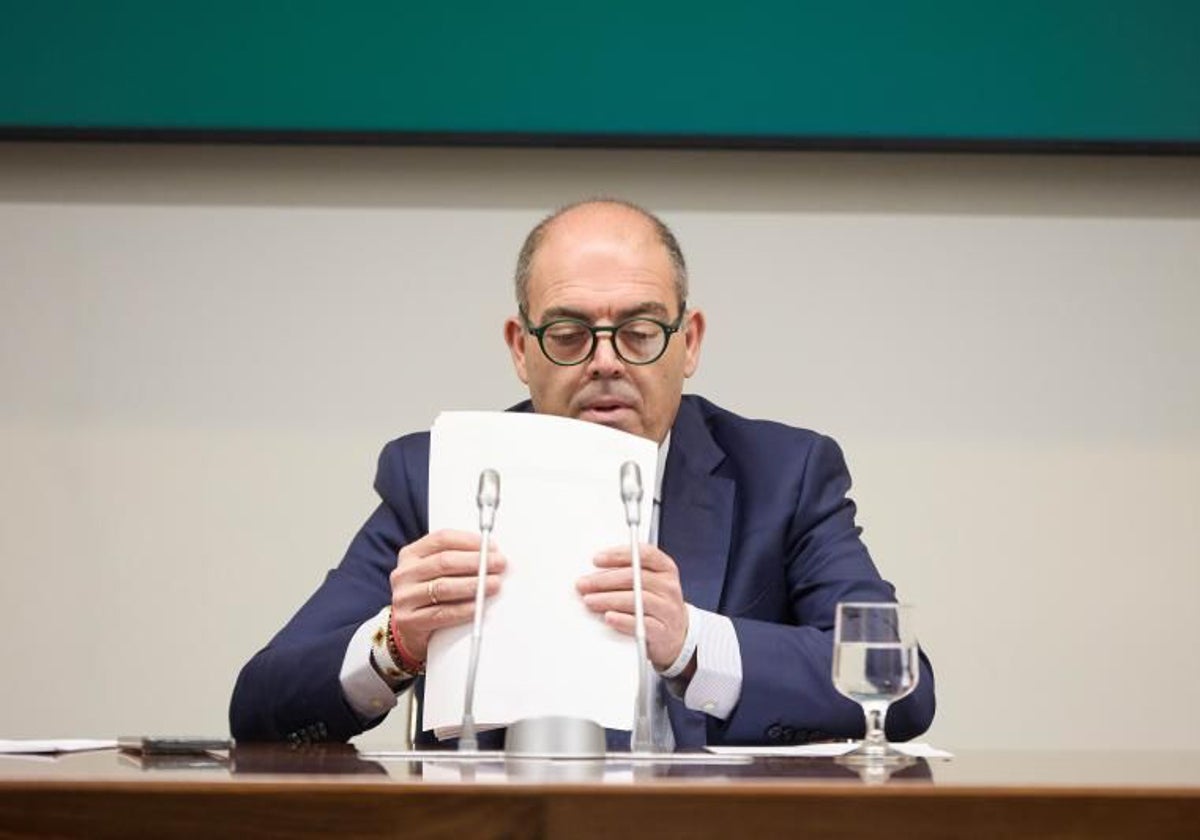 Lorenzo Amor presenta los principales datos del XVII Barómetro de ATA en el Edificio CEOE