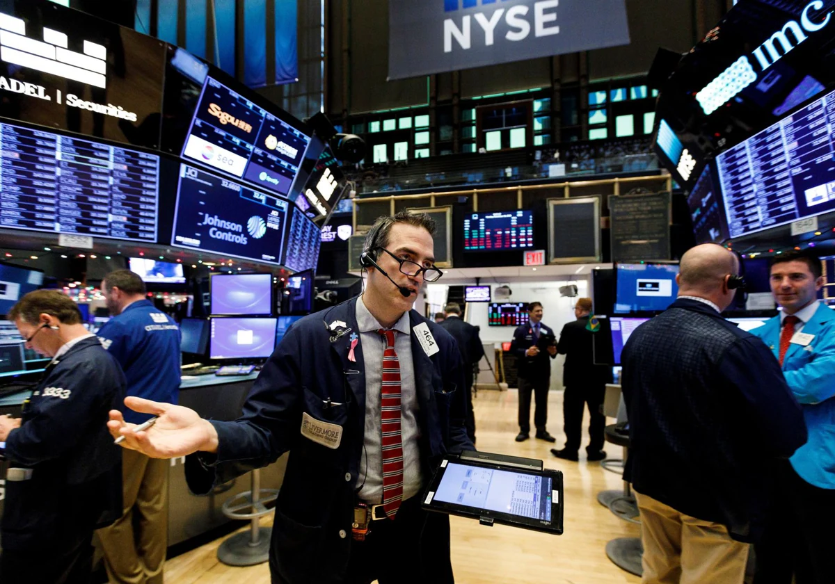 Wall Street cierra al alza, con récord del Dow Jones