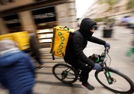 Just Eat demanda a Glovo por competencia desleal y reclama 295 millones en daños y perjuicios